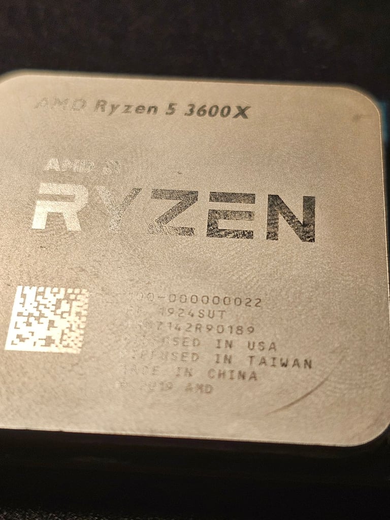 AMD Ryzen 5 5600X 6-Core Desktop Processor - Excellent Condition
