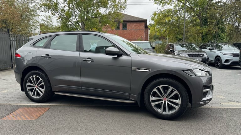 2017 Jaguar F-Pace 2.0d R-Sport 5dr Auto AWD Diesel Estate Estate Diesel Automatic