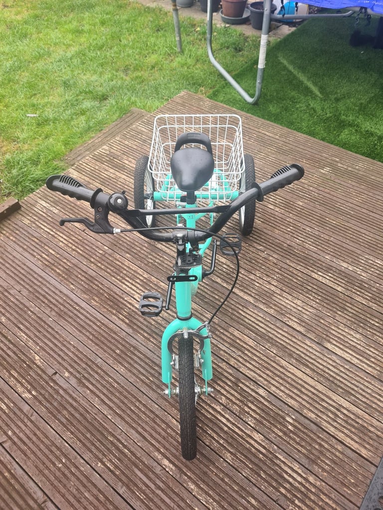 3 wheeled kids bike 