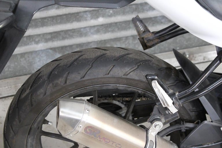 2019 69 SUZUKI GSXR 125 ABS GSX-R125 LEARNER LEGAL TRADE SALE WHITE 14K NEW MOT