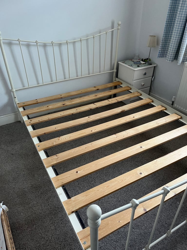 King size metal bed