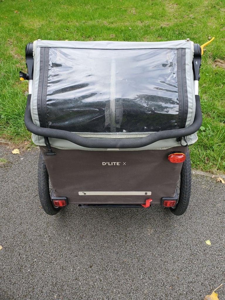 Burley D'Lite X double bike trailer