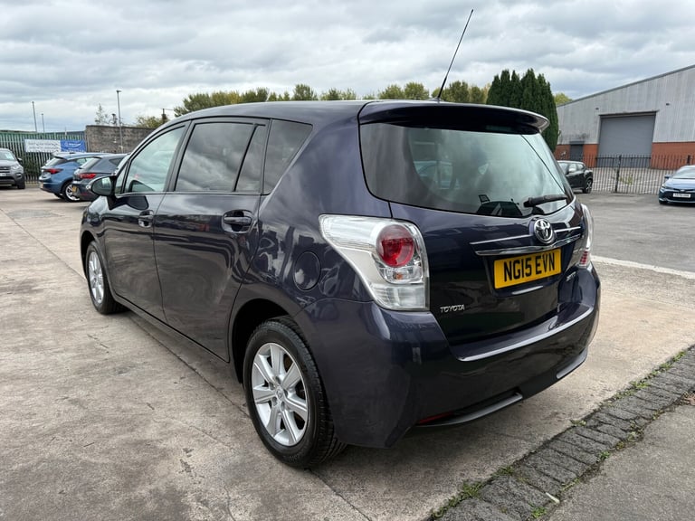 2015 Toyota Verso 1.6 V-matic Icon 5dr MPV Petrol Manual