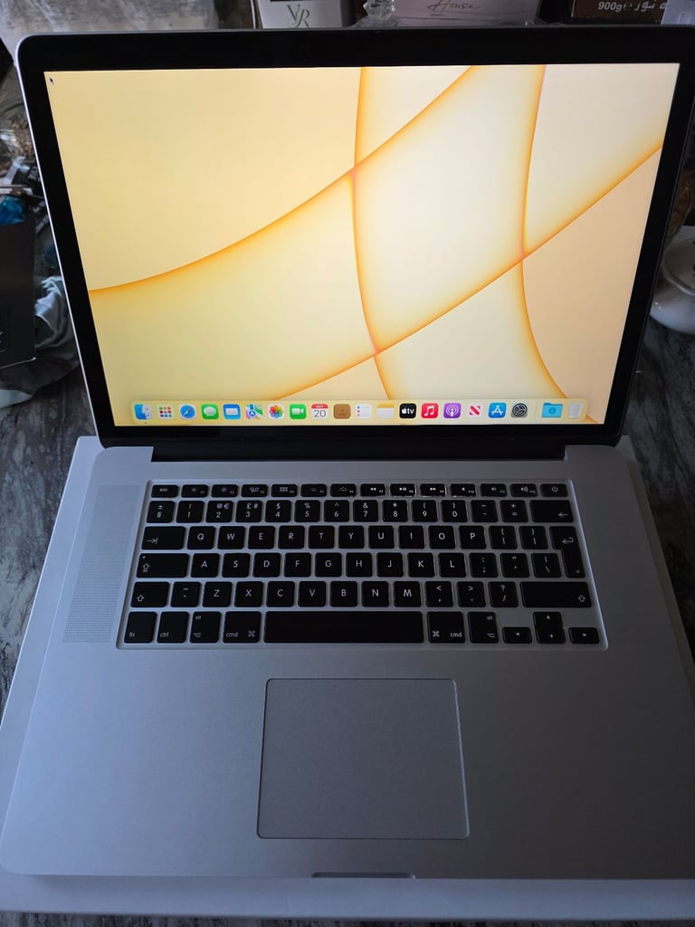 image for Macbook pro 15"inch Retina i7 mid 2015