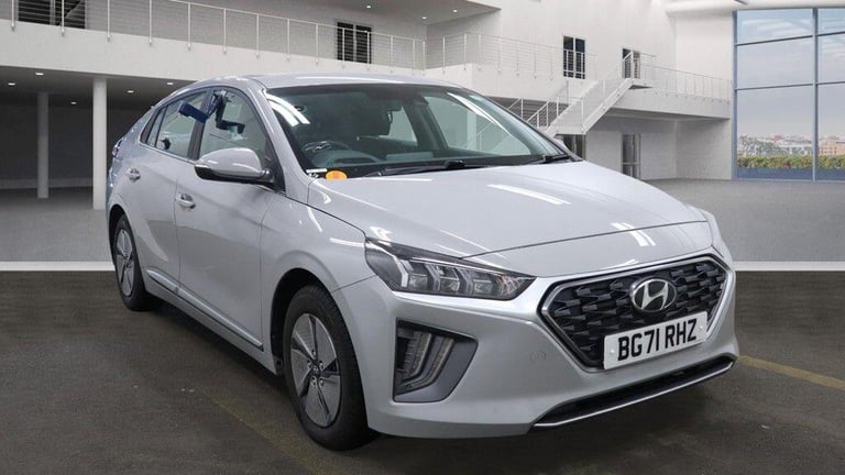  Hyundai IONIQ 1.6 h-GDi Premium Hatchback 5dr Petrol Hybrid DCT Euro 6 (s/s) (141 ps) Petrol/Ele...