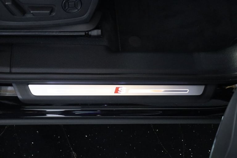 2020 Audi Q3 1.5 TFSI CoD 35 Edition 1 5dr (APPLE CAR PLAY) Petrol Manual