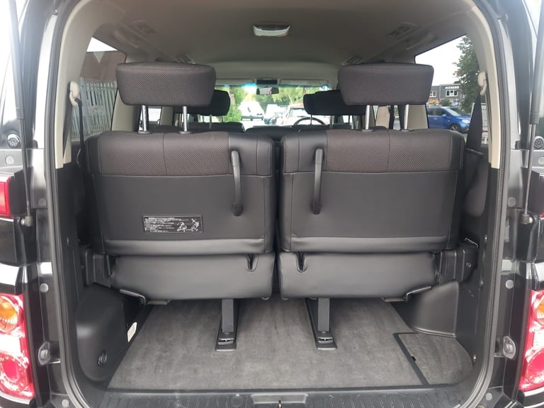 2006 Nissan Elgrand 2.5 Automatic  MPV Petrol Automatic