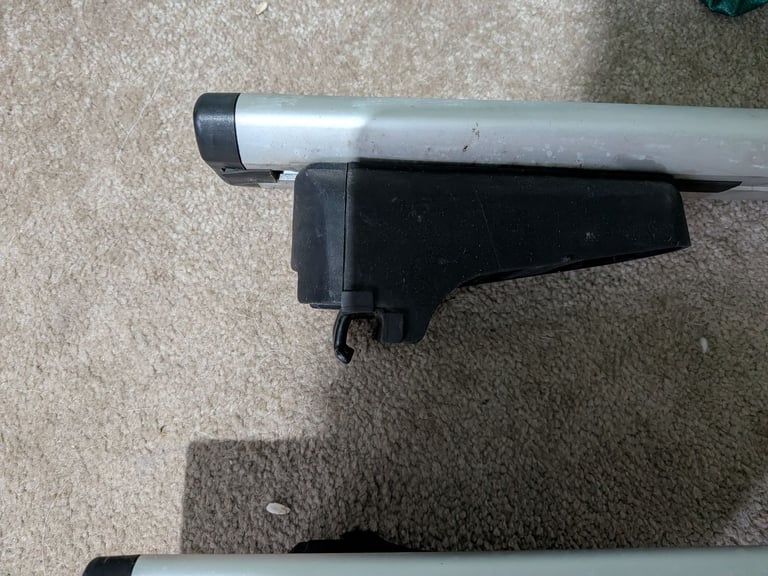 image for Aero roof bars for closed rails