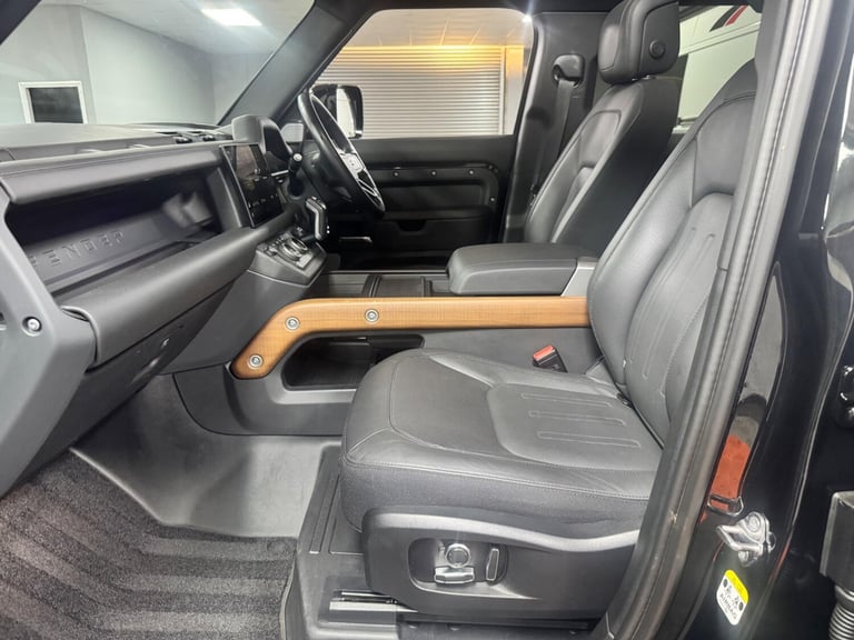 2023 Land Rover Defender 130 3.0 D300 MHEV X Auto 4WD Euro 6 (s/s) 5dr ESTATE Diesel Automatic