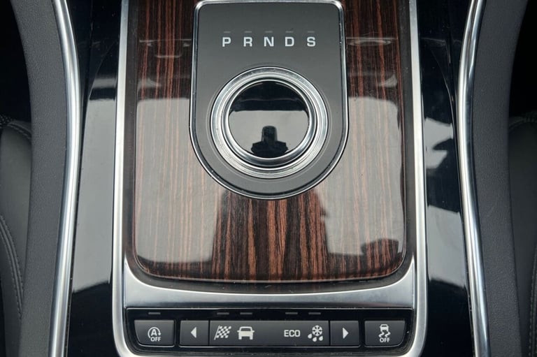 2019 19 JAGUAR XF 2.0I PORTFOLIO GPF SPORTBRAKE 5DR PETROL AUTO EURO 6 (S/S) (25