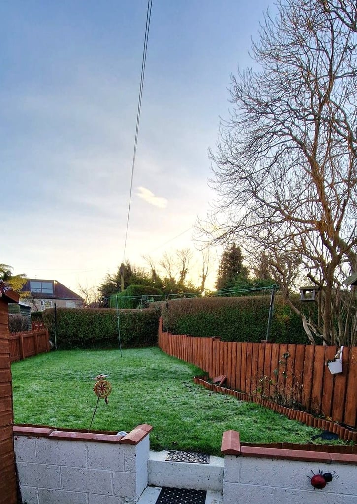 A lovely spacious three bedroom lower villa in Carrick Knowe, Corstorphine