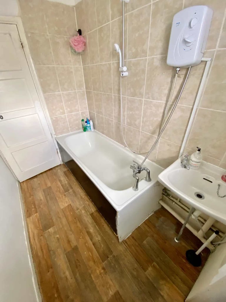 🏡 Double Room – Canary Wharf  PCM 🏡
