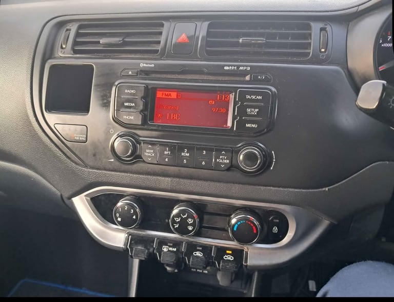 Kia, RIO, Hatchback, 2015, Manual, 1248 (cc), 5 doors