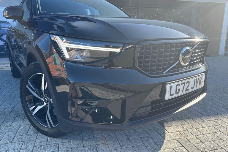 2023 Volvo XC40 2.0 B3 MHEV Plus SUV 5dr Petrol Hybrid DCT Auto Euro 6 (s/s) (163 ps) ESTATE Petr...