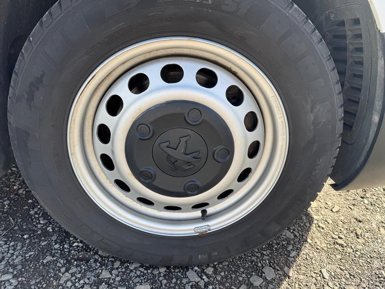 PEUGEOT EXPERT 1.5 BlueHDi 1000 Professional Premium + 2023