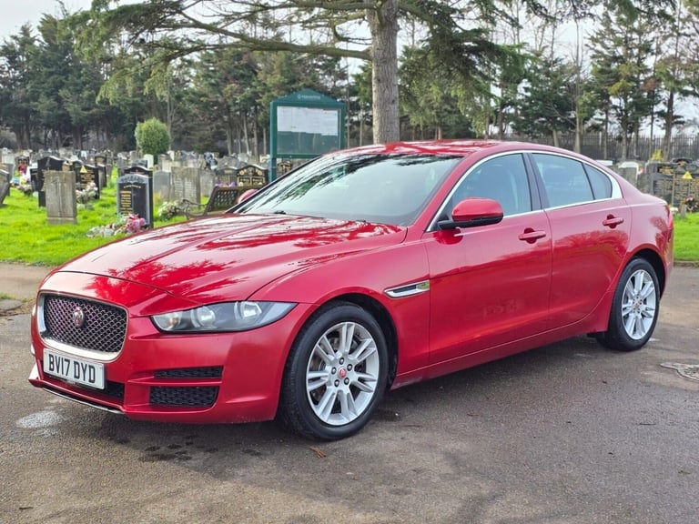 2017 Jaguar XE 2.0d Prestige Auto Euro 6 (s/s) 4dr Saloon Diesel Automatic