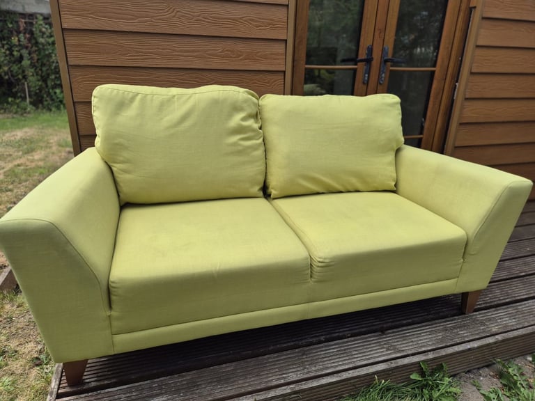 Two Second-Hand Sofa – Great Condition – Recently Cleaned – Local Delivery Possible!