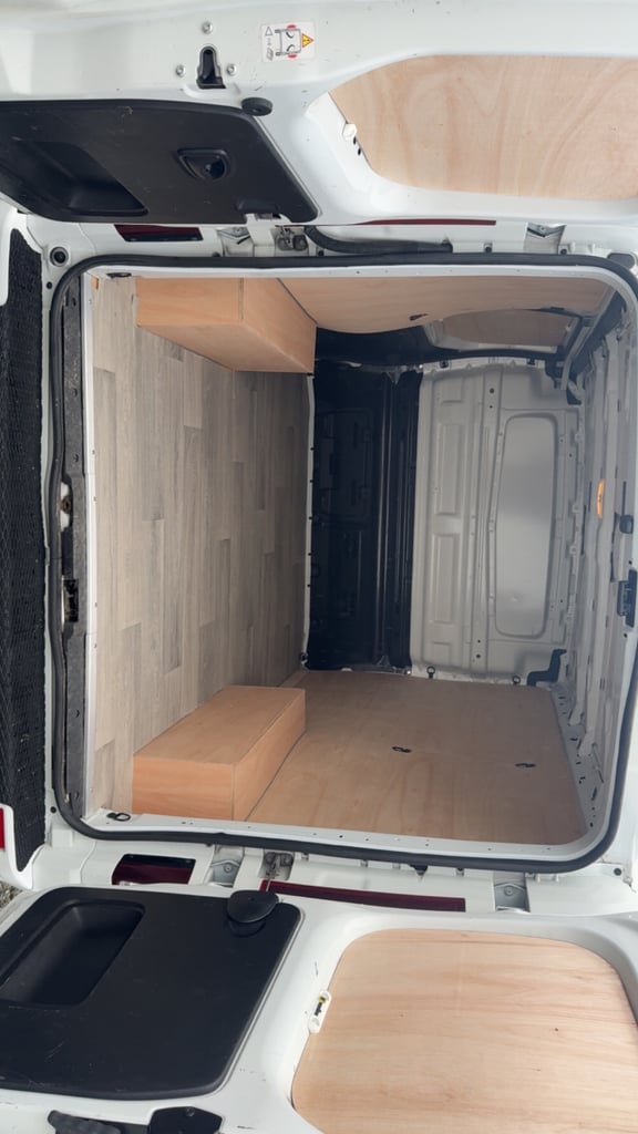 Renault, TRAFIC, Panel Van, 2024, Manual, 1997 (cc)