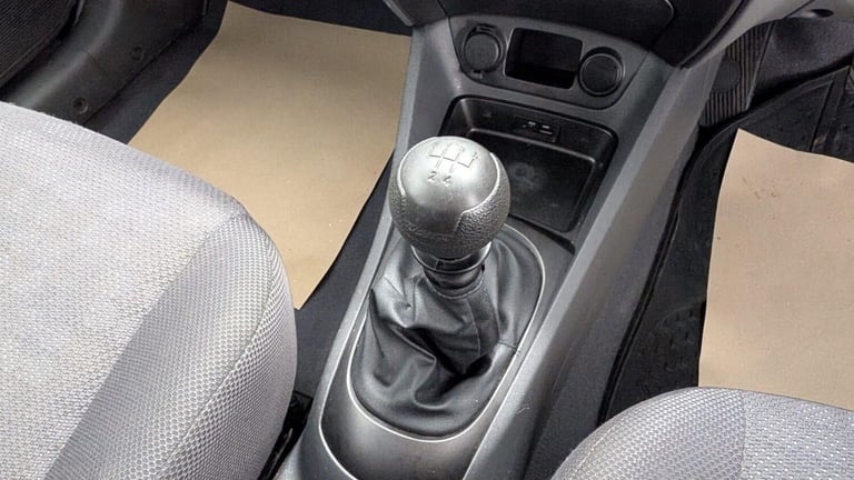 2010 Kia Rio 1.4 1 5dr HATCHBACK Petrol Manual