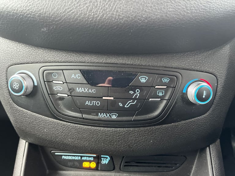  Ford Tourneo Courier 1.0 Ecoboost Titanium MPV 5dr Petrol Manual Euro 6 100 Ps