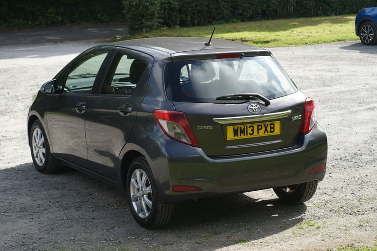 2013 Toyota Yaris 1.33 VVT-i TR 5dr HATCHBACK Petrol Manual