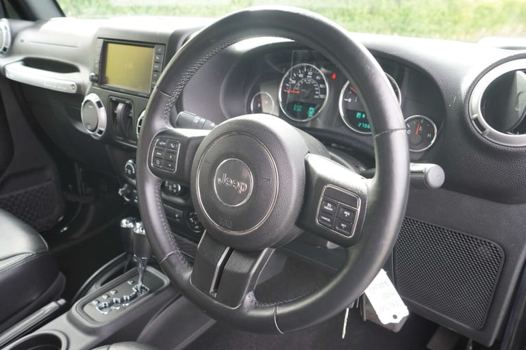 2015 Jeep Wrangler 2.8 CRD Overland 2dr Auto CONVERTIBLE DIESEL Automatic