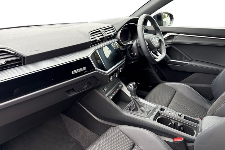 2022 Audi Q3 Black Edition 40 TFSI quattro 190 PS S tronic SUV PETROL Automatic