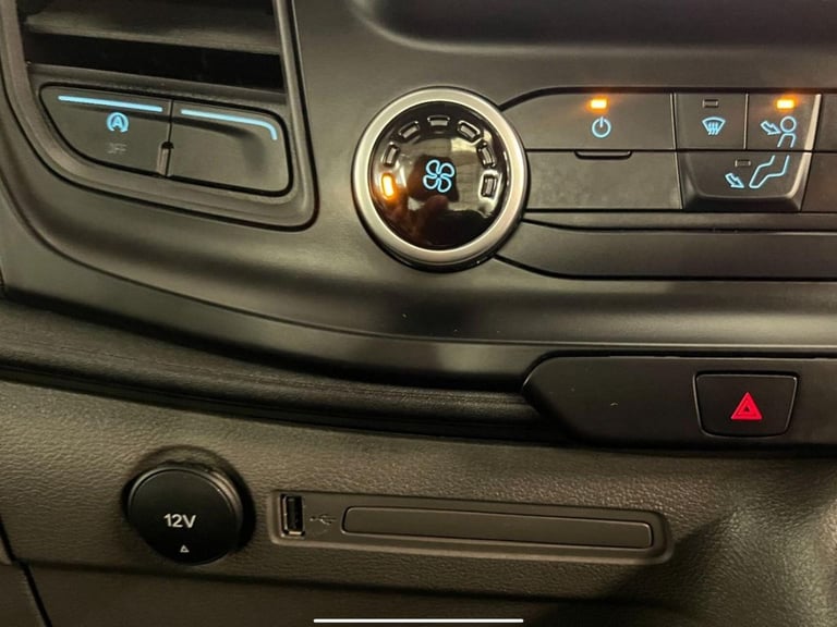 2022 Ford Transit 2.0 350 EcoBlue HD Leader DROPSIDE Cab 2dr Diesel Manual RWD L4 Euro 6 (s/s DRO...