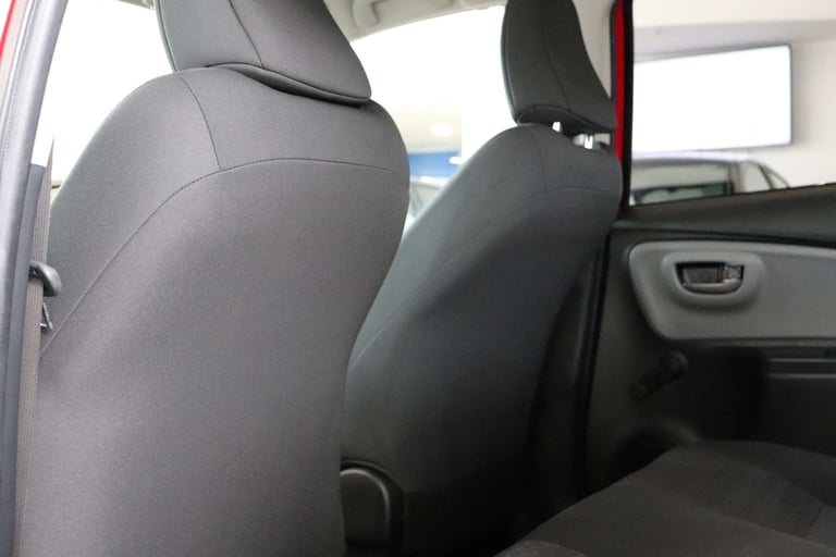 2016 Toyota Yaris 1.3 Yaris Icon VVT-I 5dr Hatchback Petrol Manual