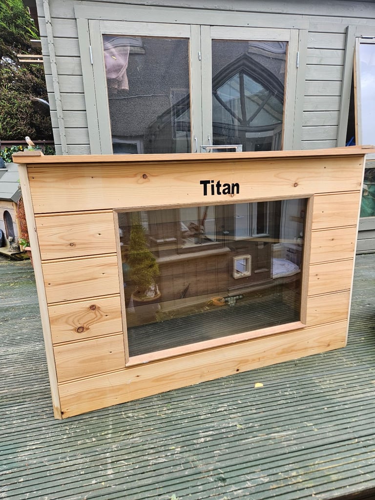 image for Large vivarium 