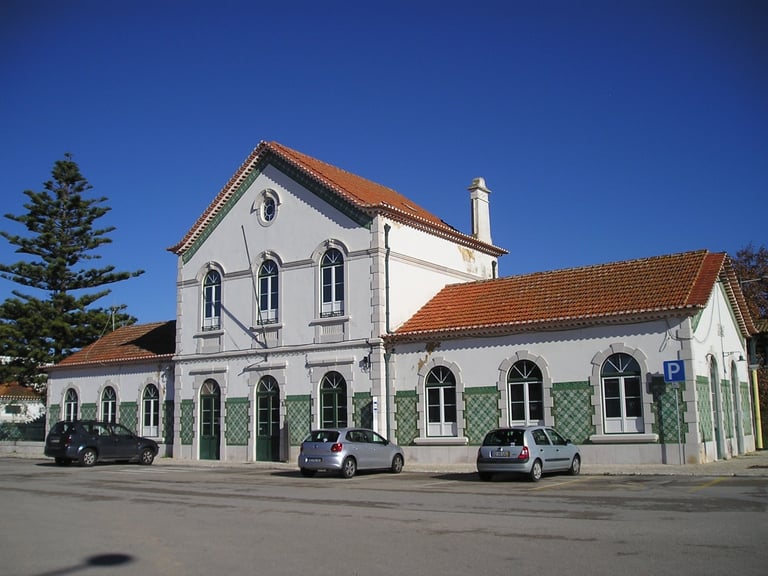 ALGARVE APARTMENT TO RENT WITH POOL CLOSE TO BEACH FOR HOLIDAYS IN PORTUGAL LONG-TERM WINTER LETS