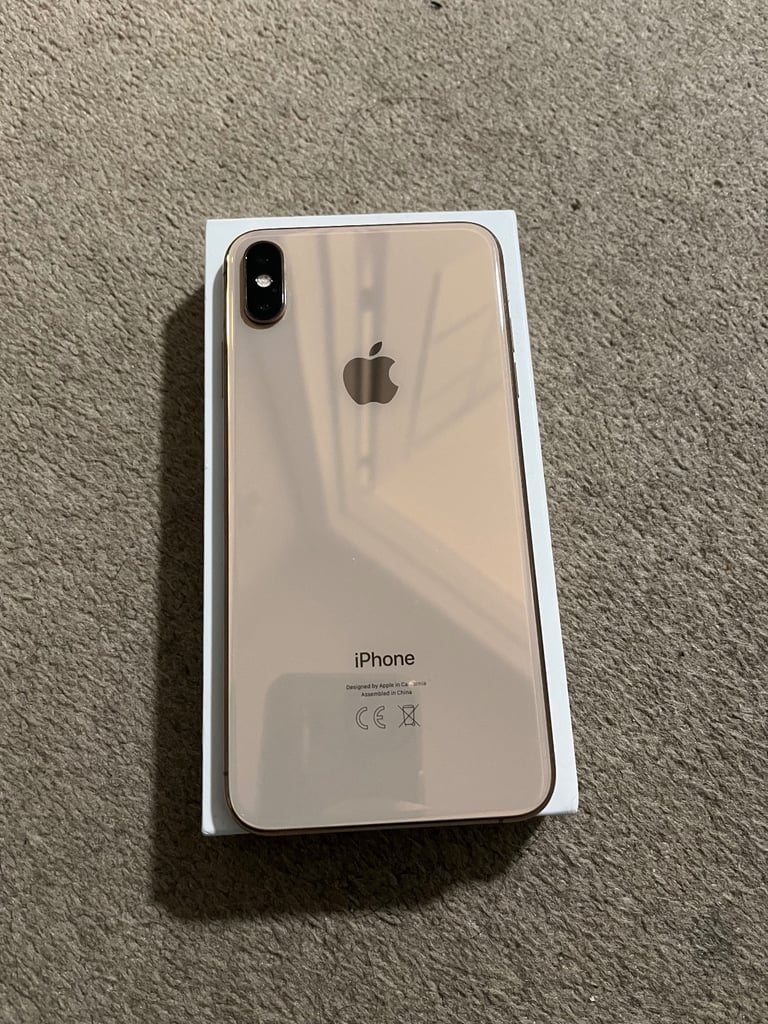 Apple iPhone XS Max.   Rose gold.  Xs max 