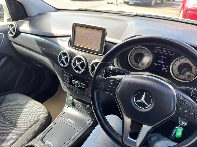 2012 Mercedes-Benz B-Class 1.6 B180 BLUEFFICIENCY MPV Petrol Automatic