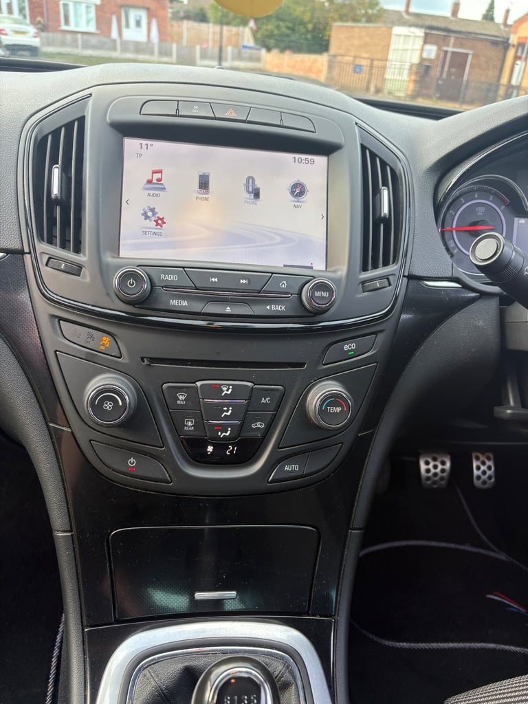 Vauxhall, INSIGNIA, Hatchback, 2015, Manual, 1956 (cc), 5 doors