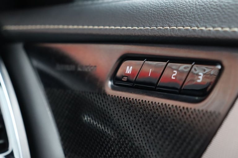 2021 21 VOLVO XC90 2.0 B6 MHEV R-DESIGN PRO SUV 5DR PETROL HYBRID AUTO 4WD EURO