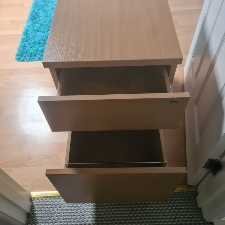 image for PEDESTAL OAK