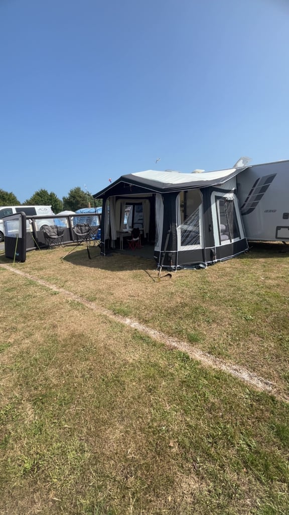 2013 Swift Conqueror 630 4 birth 