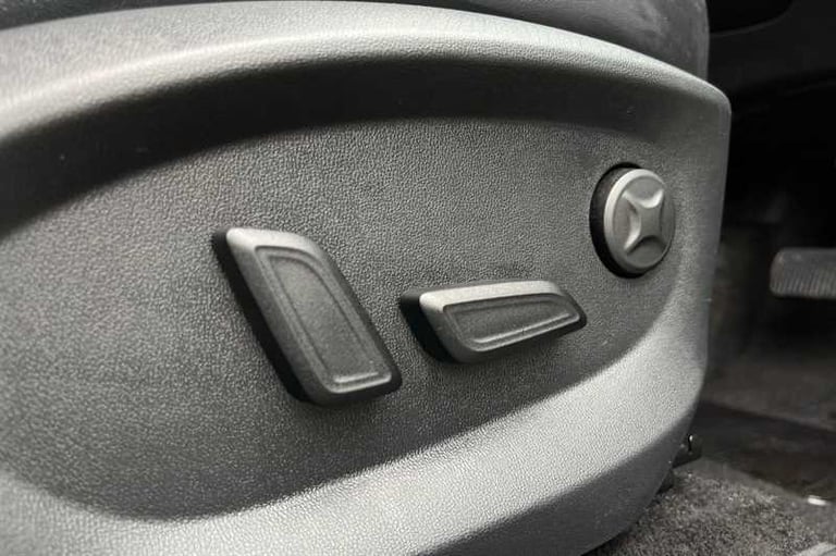 2025 MG MG HS 1.5 T-GDI Trophy 5dr DCT ESTATE PETROL Automatic