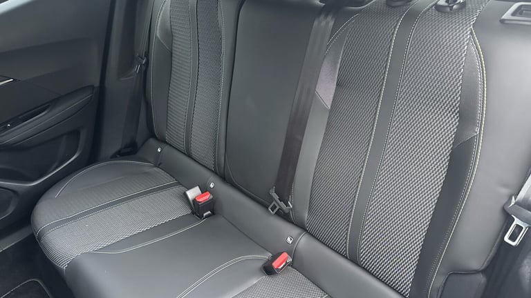 2024 Peugeot 2008 1.2 HYBRID GT SUV 5dr Petrol Hybrid e-DSC6 Euro 6 (s/s) (136 ps) SUV Hybrid Aut...