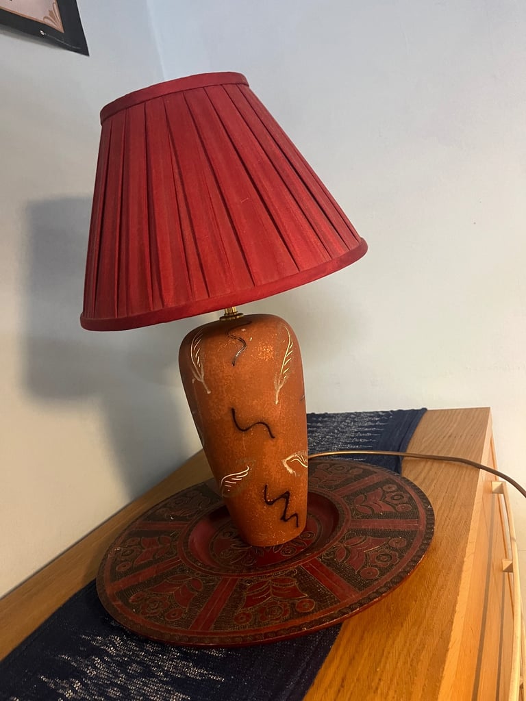 Textured Lamp - red shade 