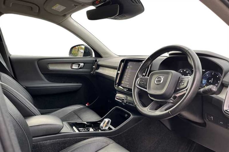2018 Volvo XC40 2.0 D4 Inscription SUV 5dr Diesel Auto AWD Euro 6 (s/s) (190 ps) SUV Diesel Autom...