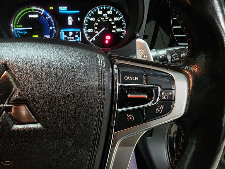 2019 Mitsubishi Outlander 2.4h TwinMotor 13.8kWh 4h CVT 4WD Euro 6 (s/s) 5dr ESTATE Petrol/Electr...