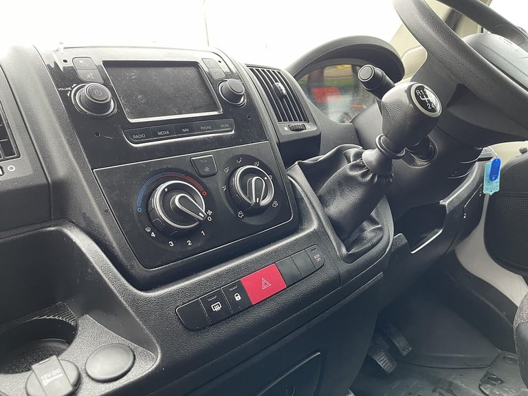 2020 Peugeot Boxer 2.2 BlueHDi 435 Professional L4 H2 Euro 6 (s/s) 5dr PANEL VAN Diesel Manual