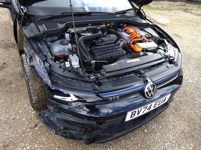 2024 74 REG VOLKSWAGEN GOLF GTE HYBRID AUTO DAMAGED REPAIRABLE SALVAGE