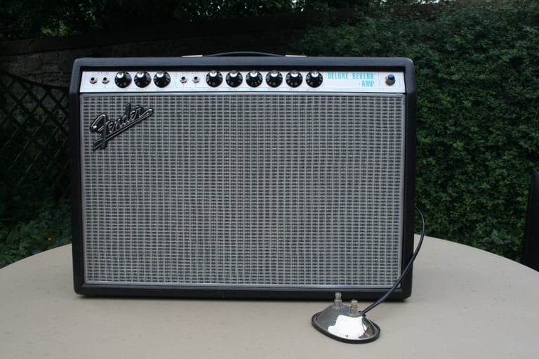 Fender 68 Custom Deluxe Reverb 22W 112 combo, in very good condition with padded cover