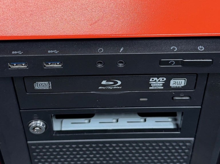 Decent Workstation PC – Xeon E5-2695 v3 | 40GB DDR4 | GTX 980 | ASUS X99 | Corsair 230T Case