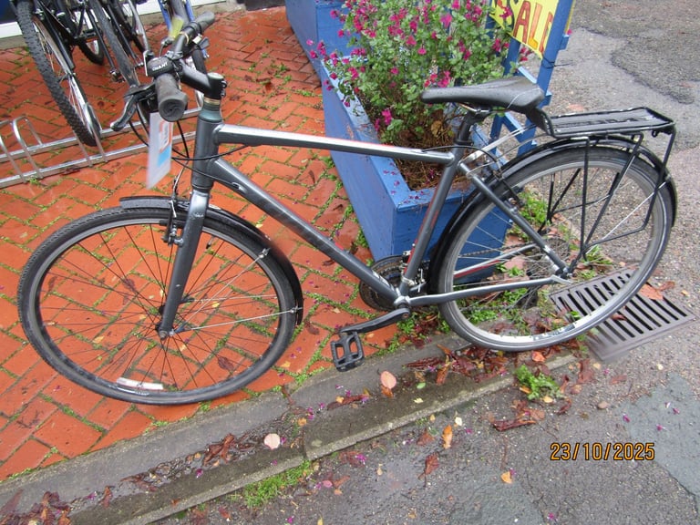 image for Giant Escape Sport Men's Medium Bike