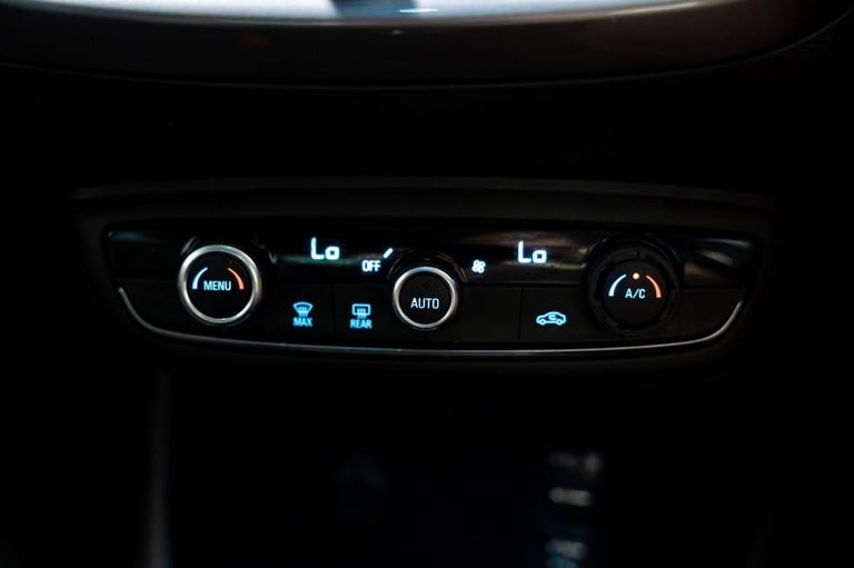 2018 Vauxhall Crossland X 1.6 Turbo D Tech Line Nav SUV 5dr Diesel Manual Euro 6 (s/s) (120 ps) D...