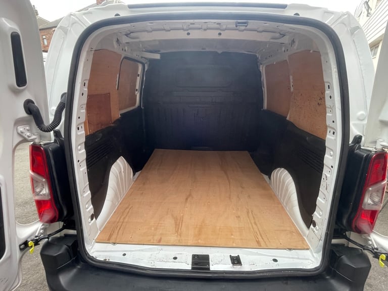 2022 Vauxhall Combo 2000 1.5 Turbo D 100ps H1 Dynamic Van [6 Speed] PANEL VAN Diesel Manual