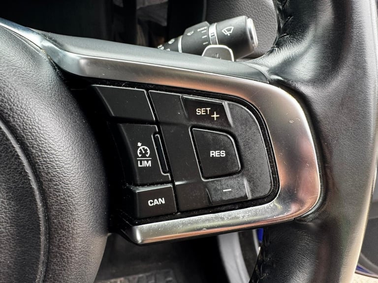 2018 Jaguar XF 2.0d R-Sport Auto AWD Euro 6 (s/s) 4dr SALOON Diesel Automatic